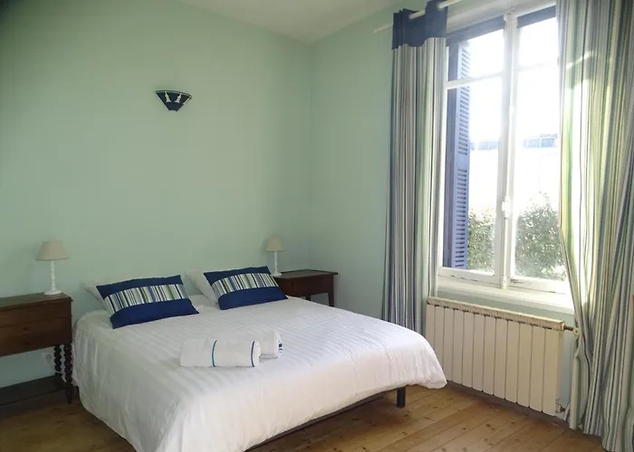 Domaine De Perpignac Victoires 別荘 *