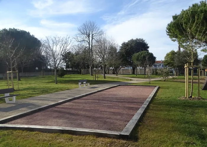 Holiday home Domaine De Perpignac Victoires *